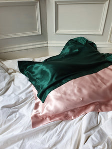 Oxford Mulberry Silk Pillowcase: Emerald - Artem Luxe